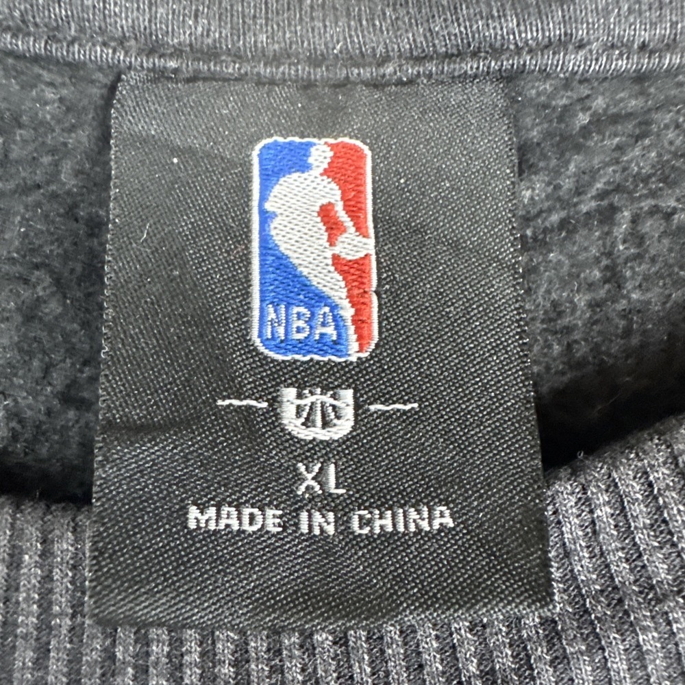 NBA Miami Heat Mens XL Crewneck Sweatshirt Charcoal Pullover Basketball Fleece - Picture 4 of 6
